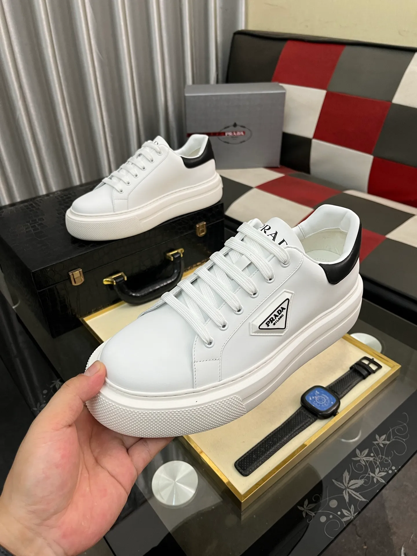 Men's shoes 💰580⌚️⌚️【PRADA】Prada casual shoes, originally developed 1:1, made of high-mercerized cowhide with imported cowhide, silk sheepskin lining, rubber outsole, comfortable and soft on the foot, size: 38-444️⃣Colors available